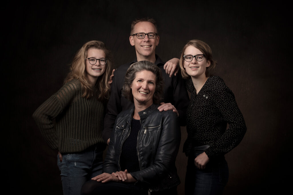 Familieportret in studio Friesland